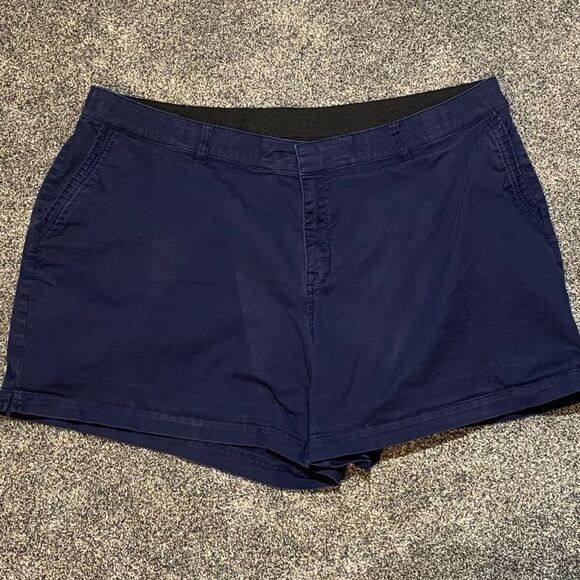 Size 24, Lane Bryant Shorts - Picture 1 of 4